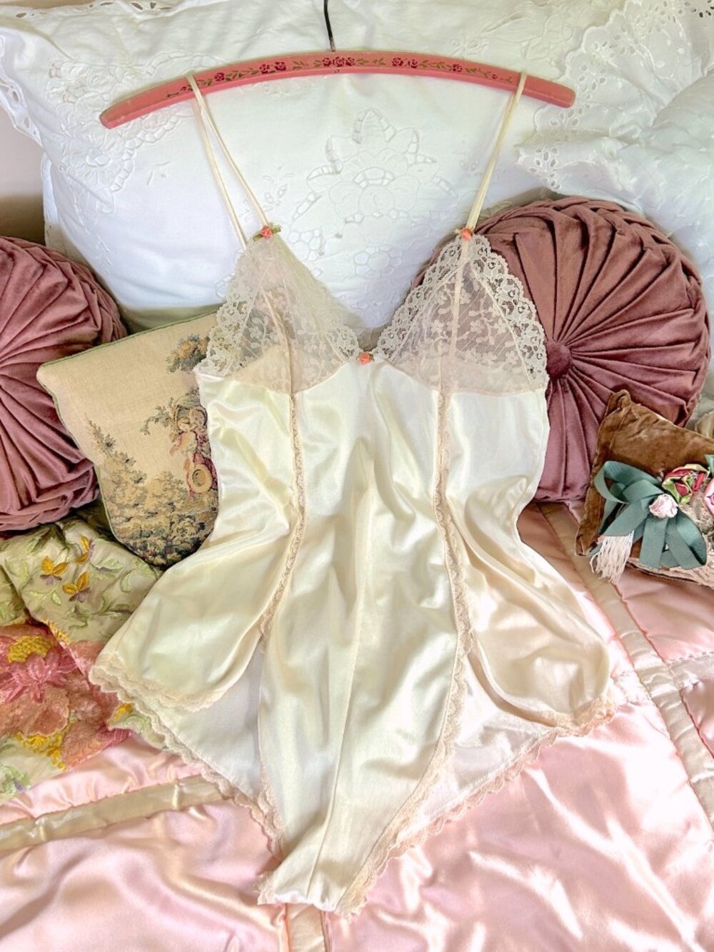 Vintage Cream Lace Teddy Lingerie, Rosette Details, Nylon Bodysuit, Romantic